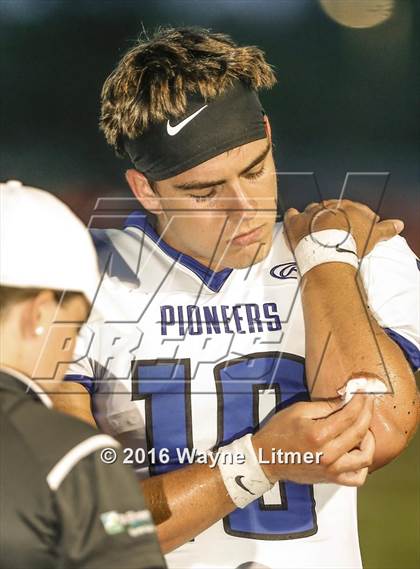 Thumbnail 3 in Simon Kenton @ Dixie photogallery.