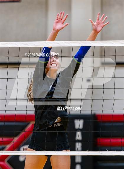 Thumbnail 1 in South Lakes @ James Madison (VHSL Class 6, Region D, Semi-Final) photogallery.