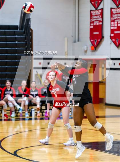 Thumbnail 3 in South Lakes @ James Madison (VHSL Class 6, Region D, Semi-Final) photogallery.