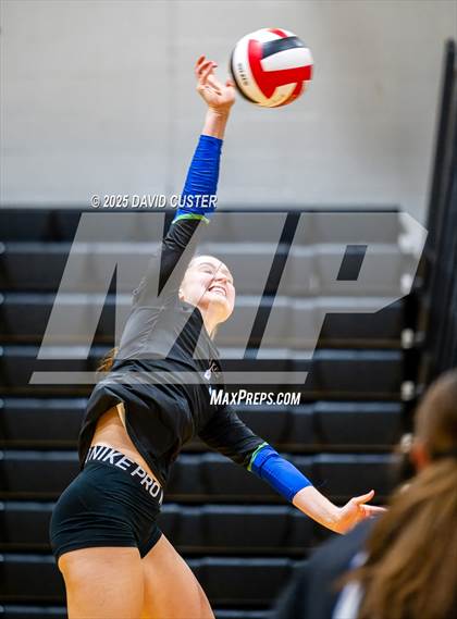 Thumbnail 3 in South Lakes @ James Madison (VHSL Class 6, Region D, Semi-Final) photogallery.