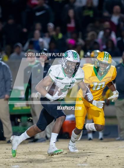 Thumbnail 3 in Richmond vs. Myers Park (NCHSAA 4AA 3rd Round Playoff) photogallery.