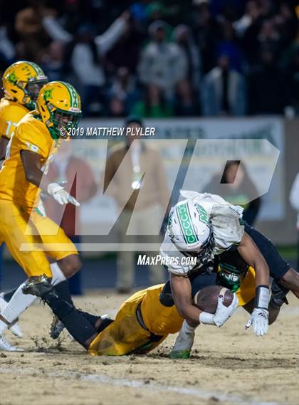 Thumbnail 3 in Richmond vs. Myers Park (NCHSAA 4AA 3rd Round Playoff) photogallery.