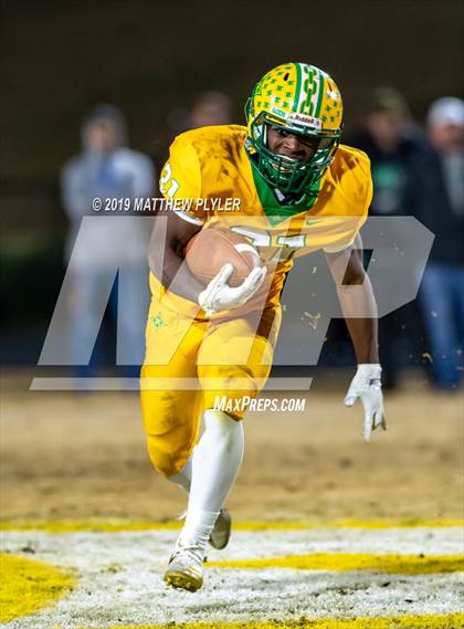 Thumbnail 1 in Richmond vs. Myers Park (NCHSAA 4AA 3rd Round Playoff) photogallery.