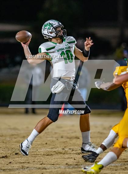Thumbnail 3 in Richmond vs. Myers Park (NCHSAA 4AA 3rd Round Playoff) photogallery.