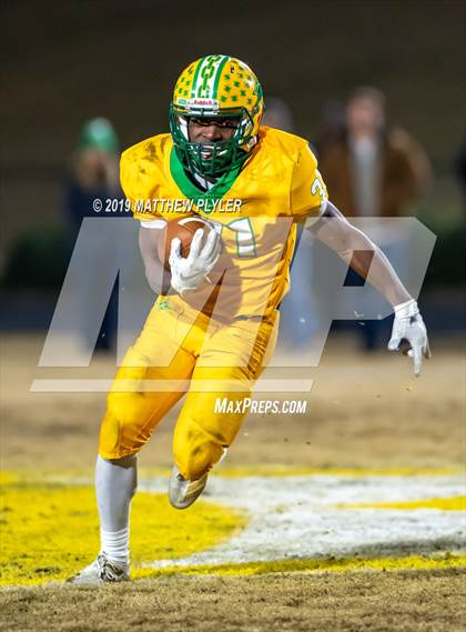 Thumbnail 3 in Richmond vs. Myers Park (NCHSAA 4AA 3rd Round Playoff) photogallery.