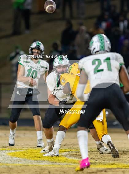 Thumbnail 3 in Richmond vs. Myers Park (NCHSAA 4AA 3rd Round Playoff) photogallery.