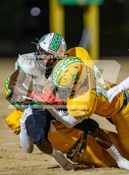 Thumbnail 3 in Richmond vs. Myers Park (NCHSAA 4AA 3rd Round Playoff) photogallery.