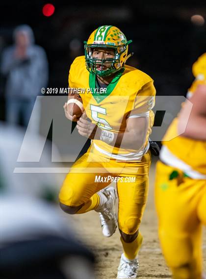 Thumbnail 3 in Richmond vs. Myers Park (NCHSAA 4AA 3rd Round Playoff) photogallery.