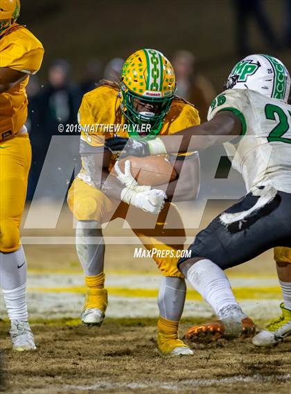 Thumbnail 3 in Richmond vs. Myers Park (NCHSAA 4AA 3rd Round Playoff) photogallery.