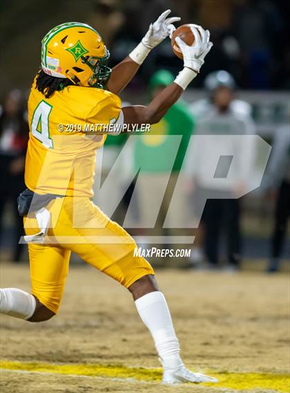 Thumbnail 3 in Richmond vs. Myers Park (NCHSAA 4AA 3rd Round Playoff) photogallery.