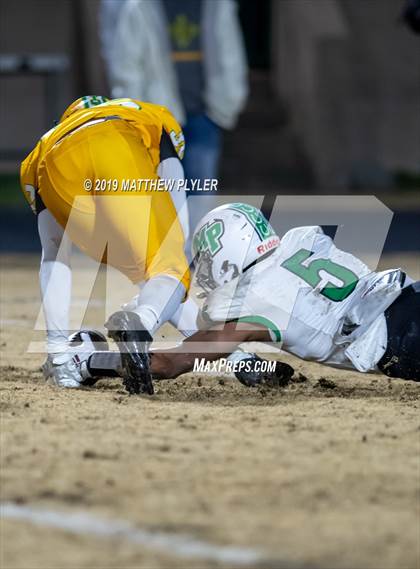 Thumbnail 3 in Richmond vs. Myers Park (NCHSAA 4AA 3rd Round Playoff) photogallery.