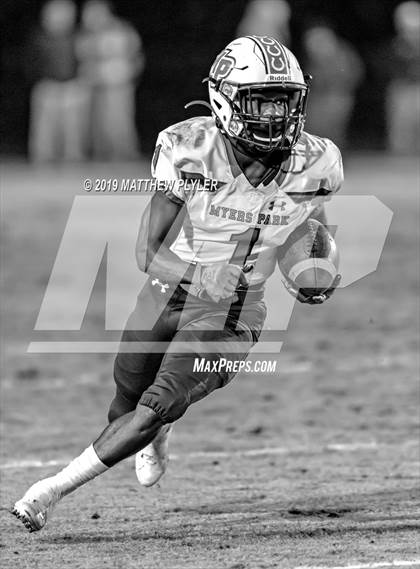 Thumbnail 3 in Richmond vs. Myers Park (NCHSAA 4AA 3rd Round Playoff) photogallery.