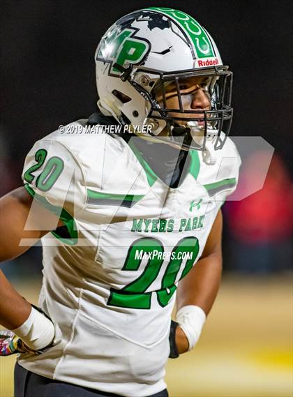 Thumbnail 3 in Richmond vs. Myers Park (NCHSAA 4AA 3rd Round Playoff) photogallery.