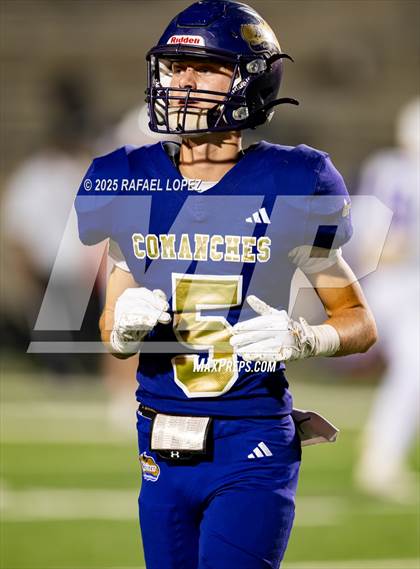 Thumbnail 1 in Shiner vs Mt. Enterprise (UIL 2A D2 Football Semifinals) photogallery.