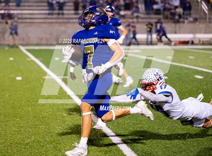 Thumbnail 2 in Shiner vs Mt. Enterprise (UIL 2A D2 Football Semifinals) photogallery.