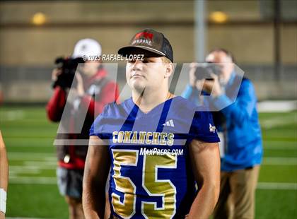 Thumbnail 2 in Shiner vs Mt. Enterprise (UIL 2A D2 Football Semifinals) photogallery.