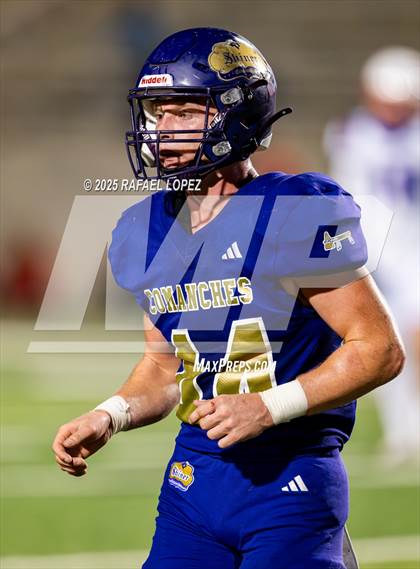 Thumbnail 2 in Shiner vs Mt. Enterprise (UIL 2A D2 Football Semifinals) photogallery.