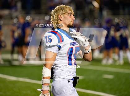 Thumbnail 2 in Shiner vs Mt. Enterprise (UIL 2A D2 Football Semifinals) photogallery.