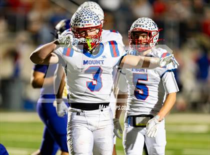 Thumbnail 1 in Shiner vs Mt. Enterprise (UIL 2A D2 Football Semifinals) photogallery.