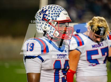 Thumbnail 2 in Shiner vs Mt. Enterprise (UIL 2A D2 Football Semifinals) photogallery.