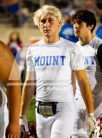 Thumbnail 3 in Shiner vs Mt. Enterprise (UIL 2A D2 Football Semifinals) photogallery.