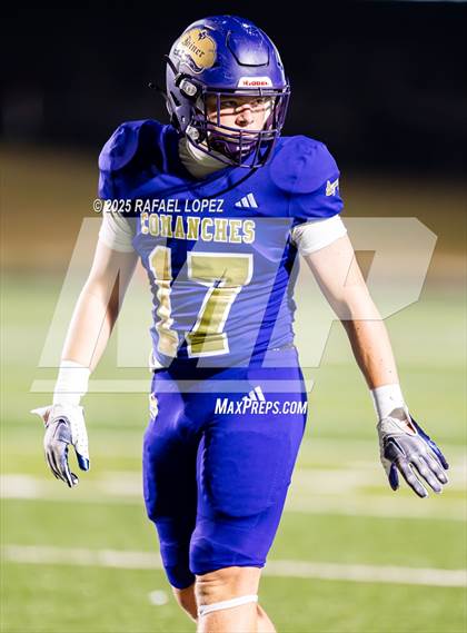 Thumbnail 3 in Shiner vs Mt. Enterprise (UIL 2A D2 Football Semifinals) photogallery.