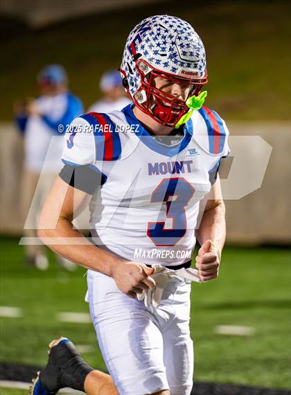 Thumbnail 2 in Shiner vs Mt. Enterprise (UIL 2A D2 Football Semifinals) photogallery.