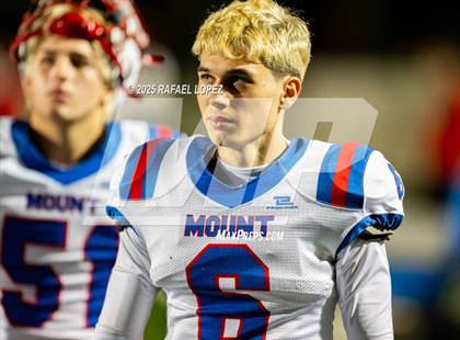 Thumbnail 1 in Shiner vs Mt. Enterprise (UIL 2A D2 Football Semifinals) photogallery.