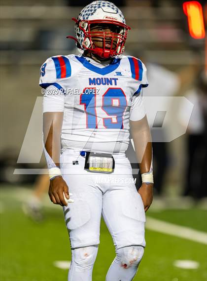 Thumbnail 3 in Shiner vs Mt. Enterprise (UIL 2A D2 Football Semifinals) photogallery.