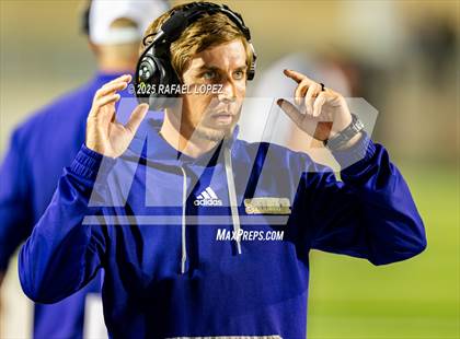 Thumbnail 3 in Shiner vs Mt. Enterprise (UIL 2A D2 Football Semifinals) photogallery.