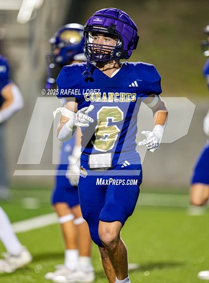 Thumbnail 3 in Shiner vs Mt. Enterprise (UIL 2A D2 Football Semifinals) photogallery.