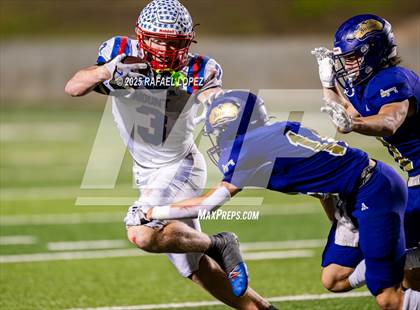 Thumbnail 3 in Shiner vs Mt. Enterprise (UIL 2A D2 Football Semifinals) photogallery.