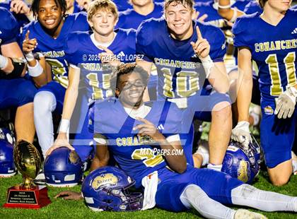 Thumbnail 2 in Shiner vs Mt. Enterprise (UIL 2A D2 Football Semifinals) photogallery.