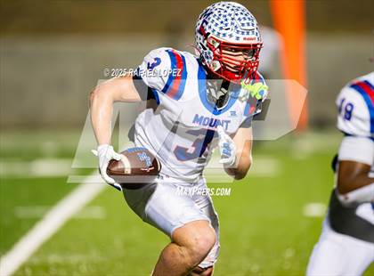 Thumbnail 2 in Shiner vs Mt. Enterprise (UIL 2A D2 Football Semifinals) photogallery.