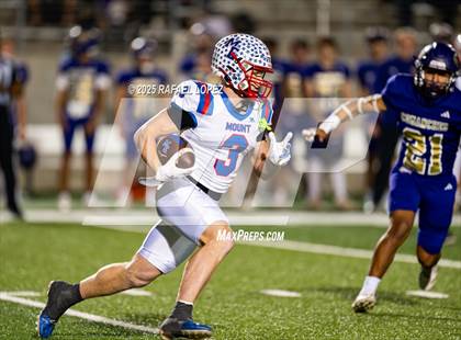 Thumbnail 2 in Shiner vs Mt. Enterprise (UIL 2A D2 Football Semifinals) photogallery.