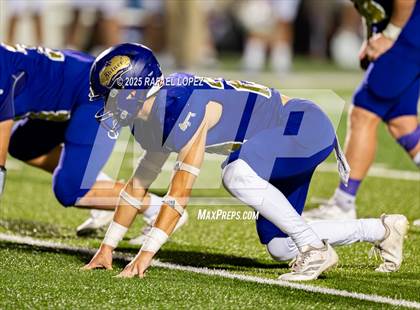 Thumbnail 3 in Shiner vs Mt. Enterprise (UIL 2A D2 Football Semifinals) photogallery.
