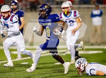 Thumbnail 3 in Shiner vs Mt. Enterprise (UIL 2A D2 Football Semifinals) photogallery.