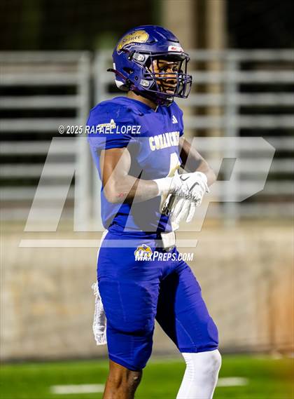 Thumbnail 2 in Shiner vs Mt. Enterprise (UIL 2A D2 Football Semifinals) photogallery.