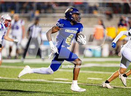 Thumbnail 1 in Shiner vs Mt. Enterprise (UIL 2A D2 Football Semifinals) photogallery.