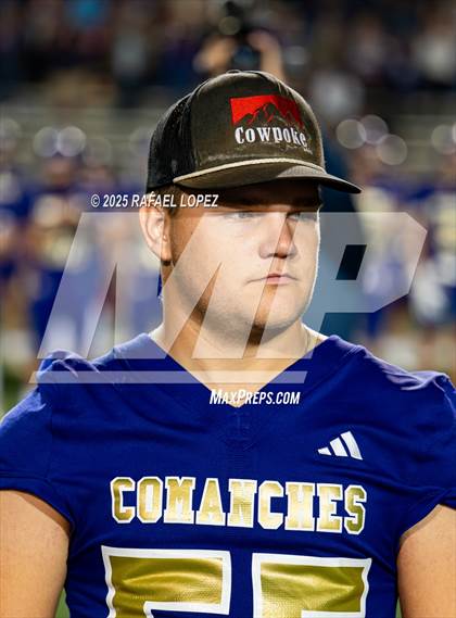 Thumbnail 3 in Shiner vs Mt. Enterprise (UIL 2A D2 Football Semifinals) photogallery.