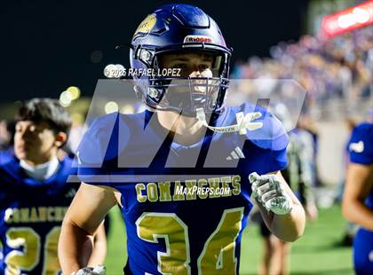 Thumbnail 3 in Shiner vs Mt. Enterprise (UIL 2A D2 Football Semifinals) photogallery.