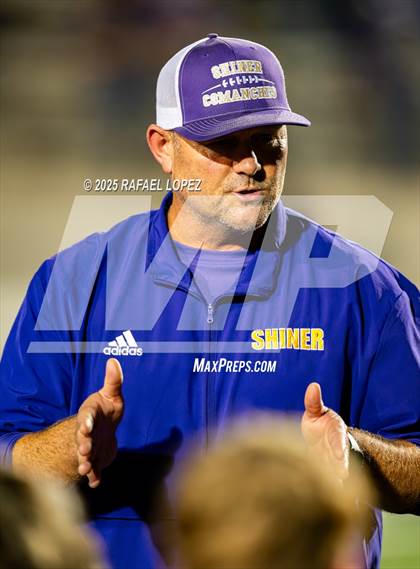 Thumbnail 1 in Shiner vs Mt. Enterprise (UIL 2A D2 Football Semifinals) photogallery.