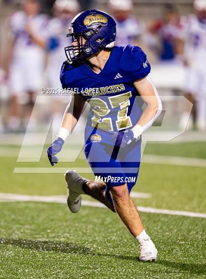 Thumbnail 3 in Shiner vs Mt. Enterprise (UIL 2A D2 Football Semifinals) photogallery.