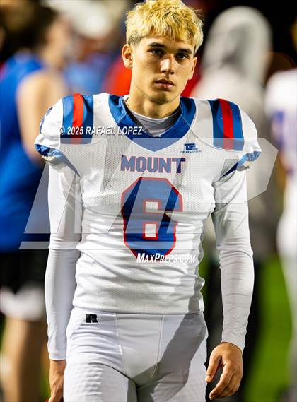 Thumbnail 2 in Shiner vs Mt. Enterprise (UIL 2A D2 Football Semifinals) photogallery.