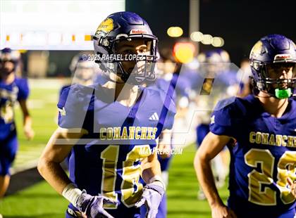 Thumbnail 2 in Shiner vs Mt. Enterprise (UIL 2A D2 Football Semifinals) photogallery.