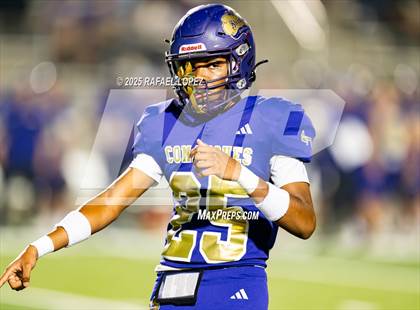 Thumbnail 3 in Shiner vs Mt. Enterprise (UIL 2A D2 Football Semifinals) photogallery.