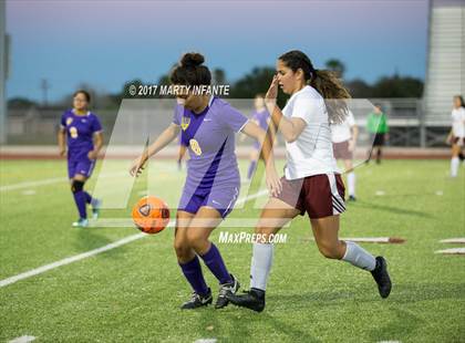 Thumbnail 2 in San Benito @ Los Fresnos photogallery.