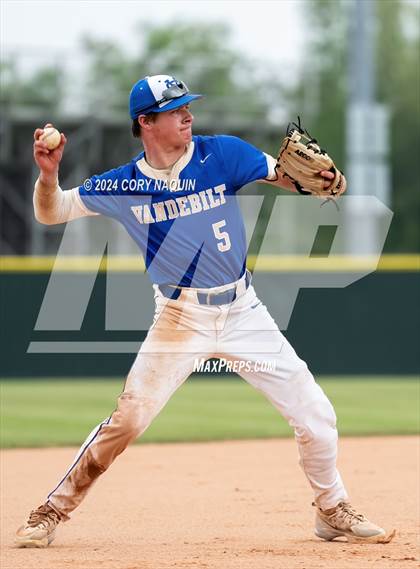 Thumbnail 1 in Vandebilt @ South Terrebonne photogallery.