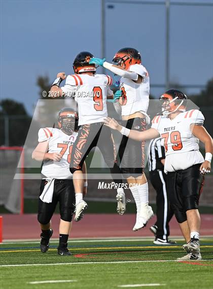 Thumbnail 2 in Lakewood @ Chaparral photogallery.