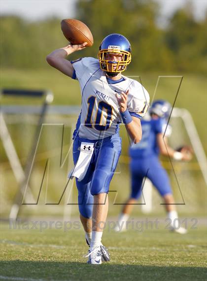 Thumbnail 2 in Donelson Christian Academy @ Boyd-Buchanan photogallery.
